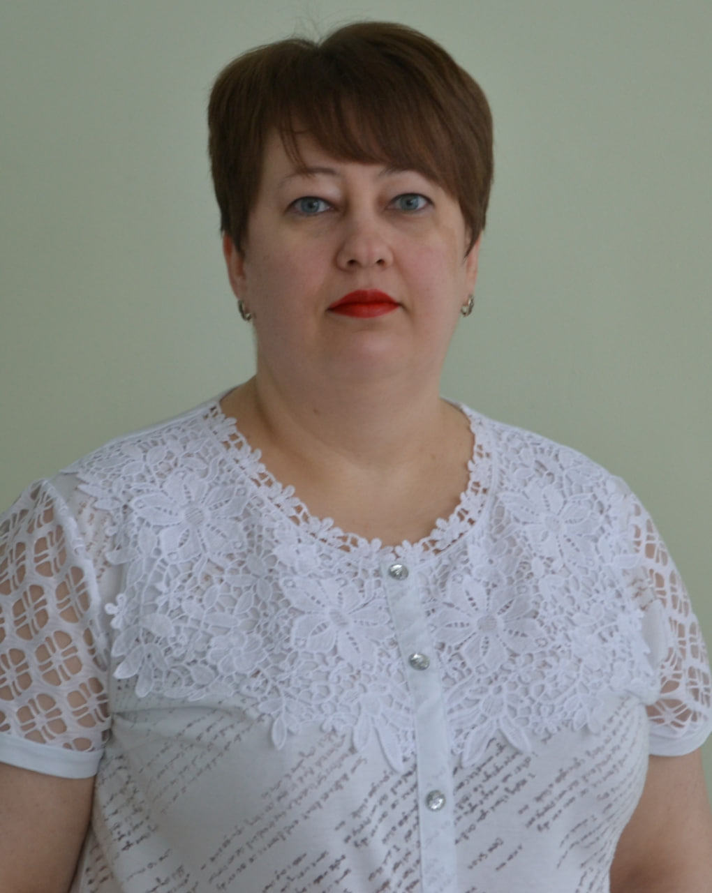 Попова Ольга Александровна.