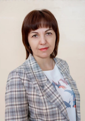 Леонтьева Елена Рауфовна.